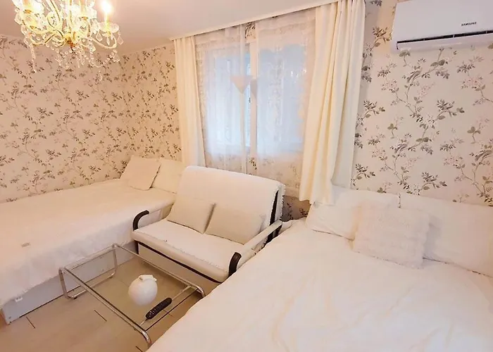 Melbie House - 4beds, Party, Game Room, Board Game, Ott Appartement *